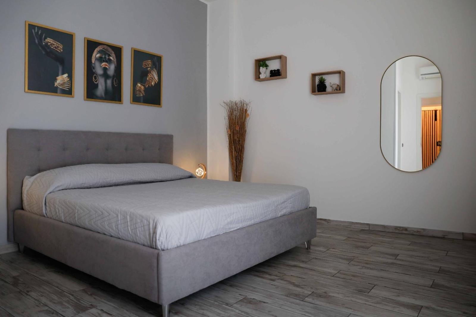 Stay In The Heart Of Salerno - Near The Duomo "La Finestra Sul Borgo" מראה חיצוני תמונה