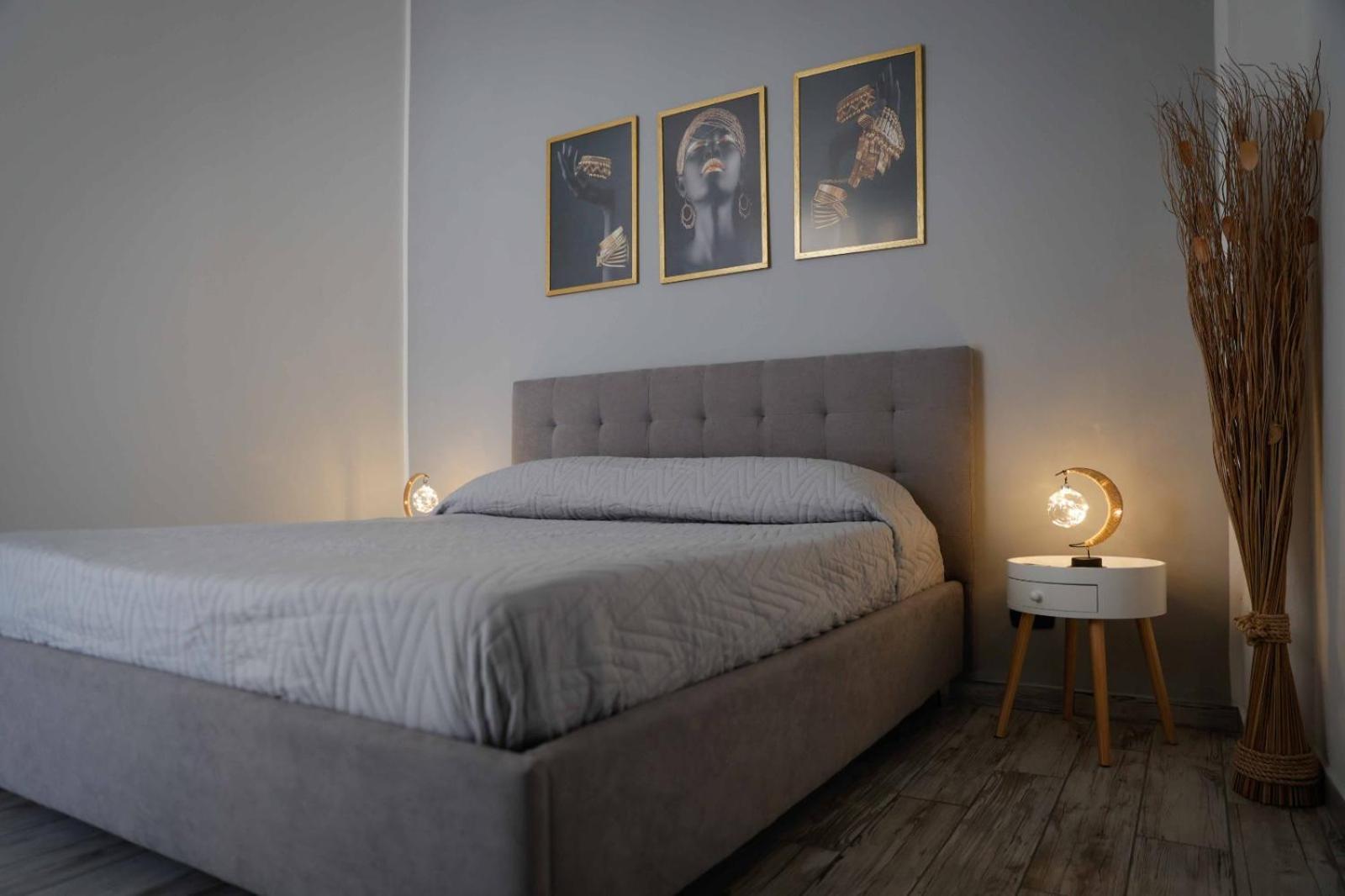 Stay In The Heart Of Salerno - Near The Duomo "La Finestra Sul Borgo" מראה חיצוני תמונה